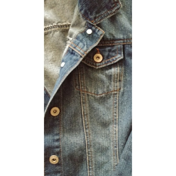 Revolt pocketed jean jacket - Picture 3 of 4